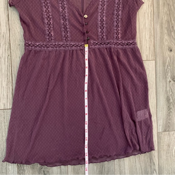 Talula - Lightweight Flowy Top - Small - Picture 14 of 16